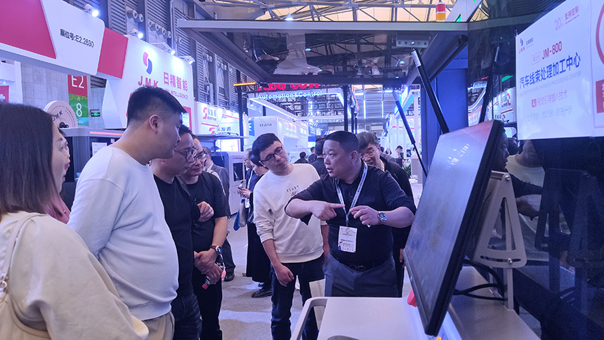 日精智能汽車線束自動化處理設(shè)備